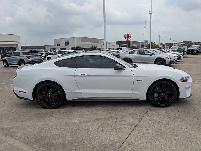 2022 Ford Mustang