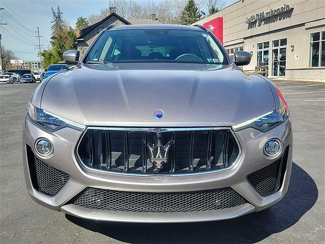 2019 Maserati Levante GTS image 1
