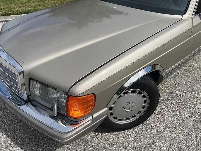 1989 Mercedes-Benz 420