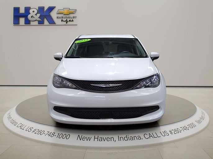 2023 Chrysler Voyager