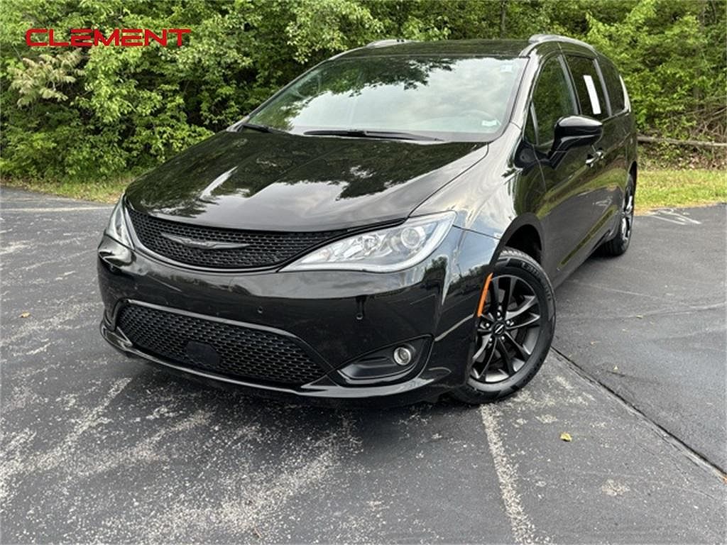 2020 Chrysler Pacifica Launch Edition image 0