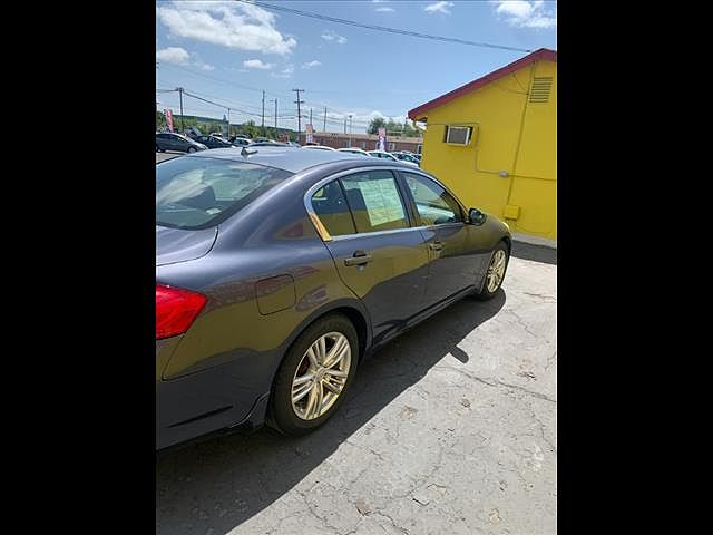 2010 Infiniti G37
