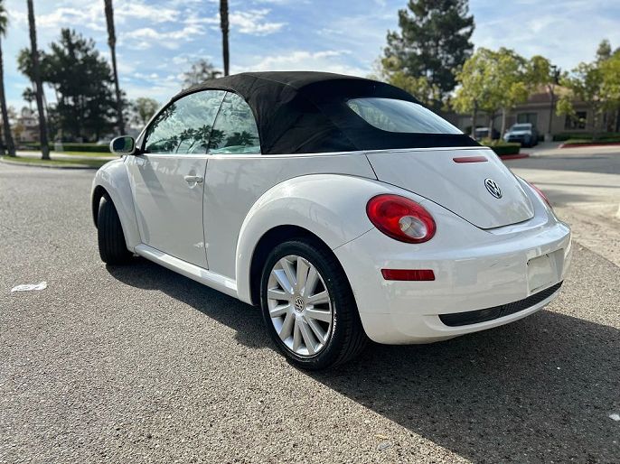 2009 Volkswagen New Beetle