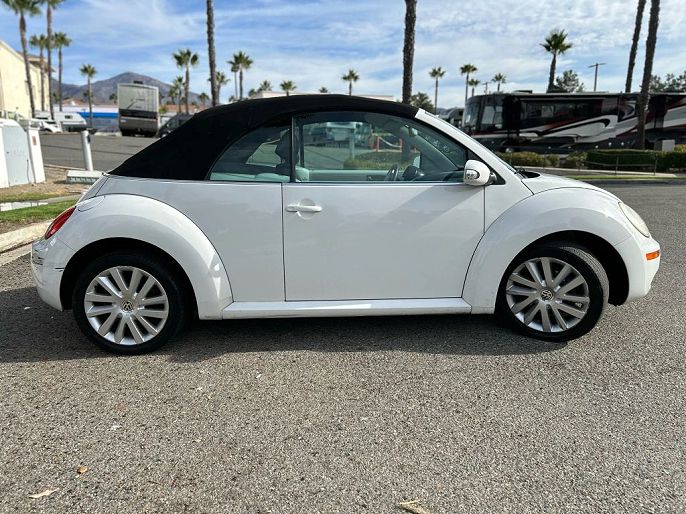 2009 Volkswagen New Beetle
