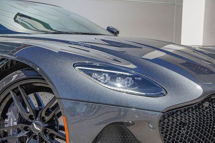 2019 Aston Martin DBS