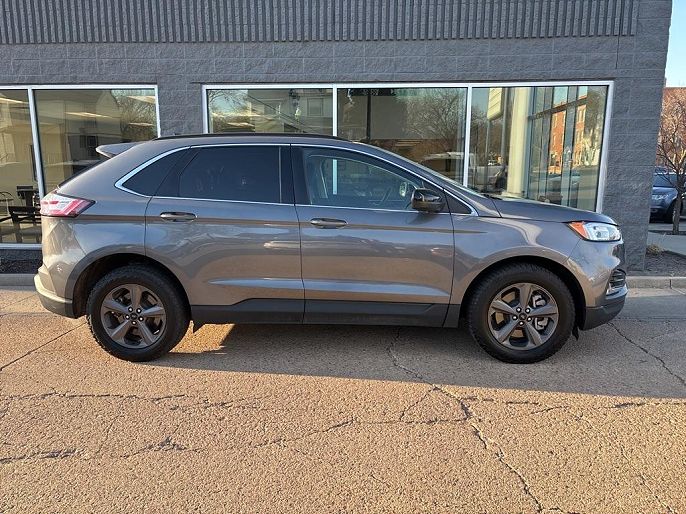 2022 Ford Edge