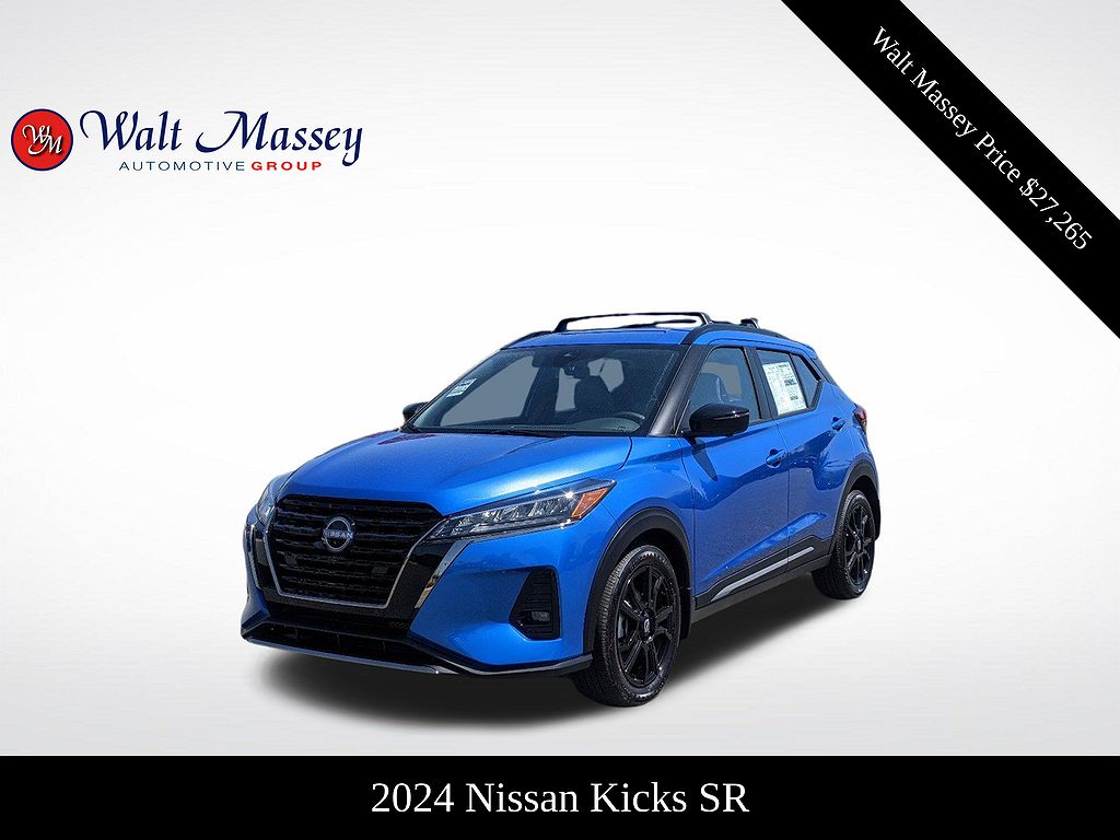 2024 Nissan Kicks SR image 3