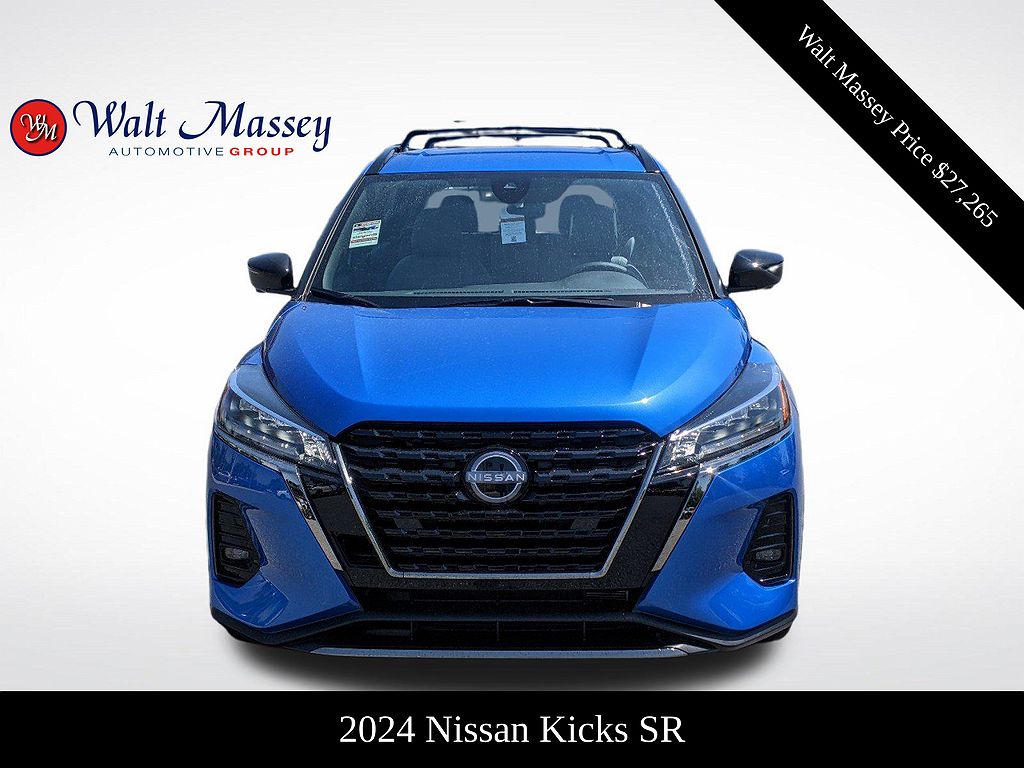 2024 Nissan Kicks SR image 4