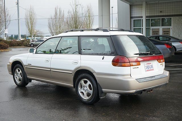 1999 Subaru Outback null image 4