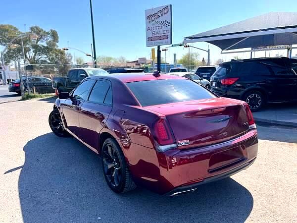 2020 Chrysler 300