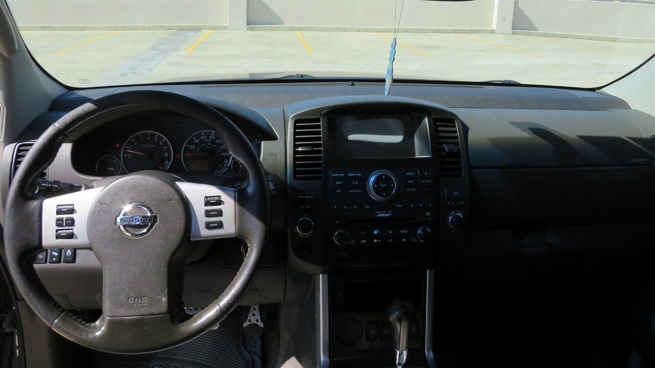 2008 Nissan Pathfinder LE image 16