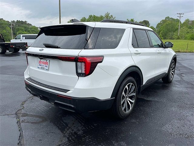 2025 Ford Explorer