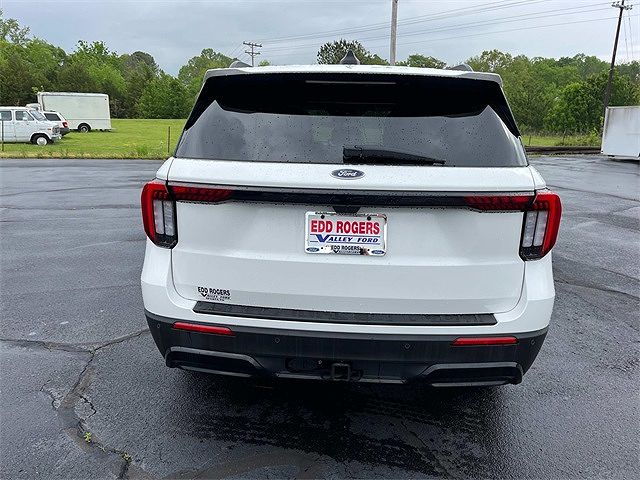 2025 Ford Explorer