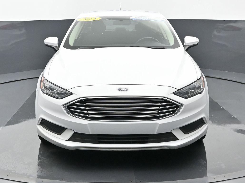 2018 Ford Fusion SE image 2