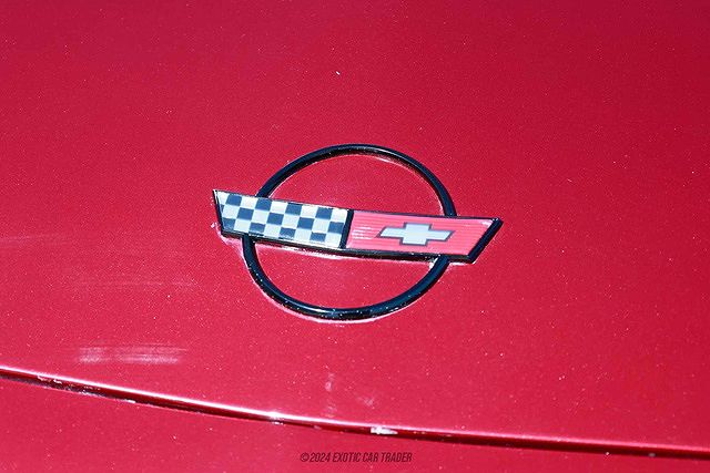1985 Chevrolet Corvette null image 38
