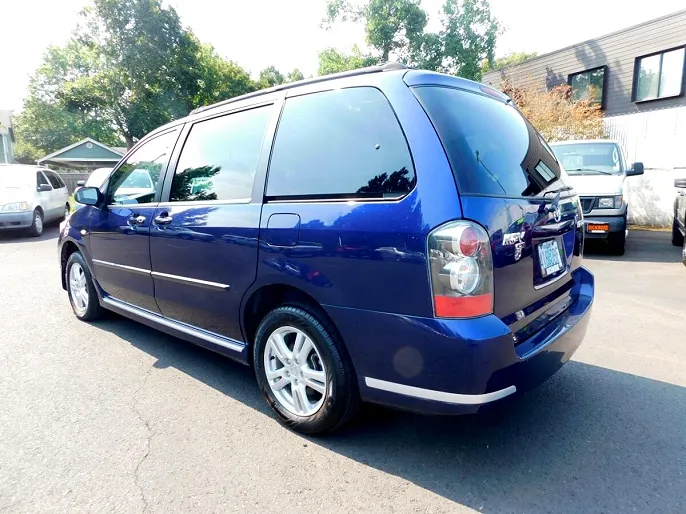 2006 Mazda MPV