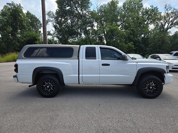 2011 Ram Dakota