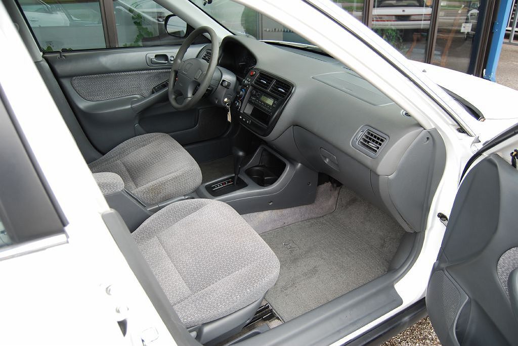 1999 Honda Civic LX image 2
