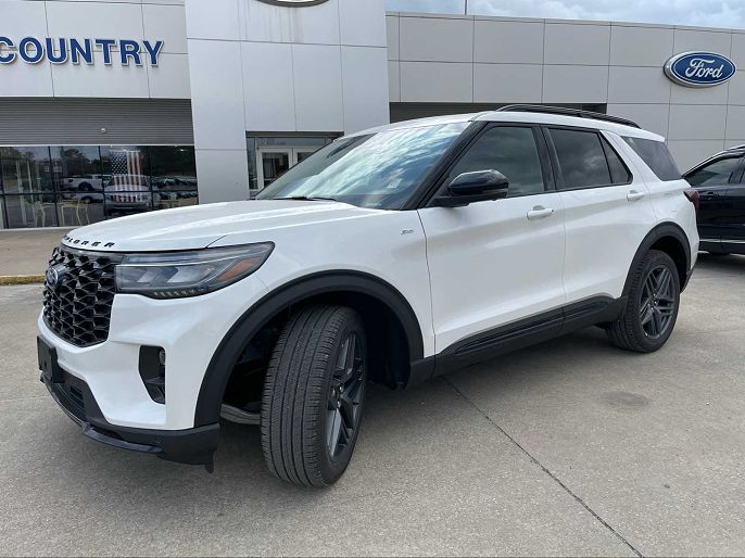 2025 Ford Explorer