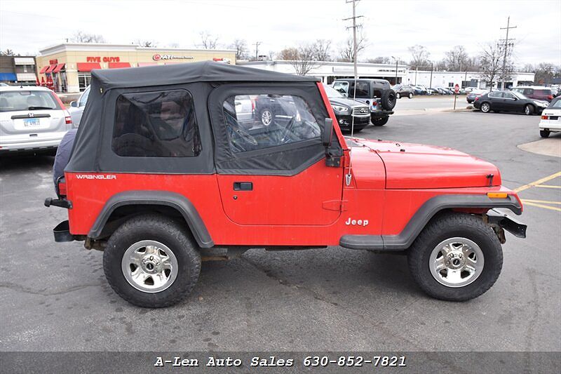 1995 Jeep Wrangler S image 5