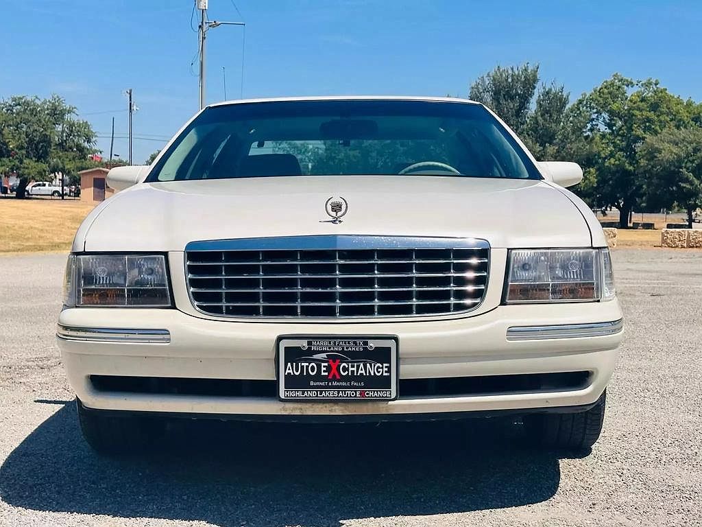 1999 Cadillac DeVille null image 2