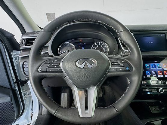 2025 Infiniti QX50 Luxe photo 11