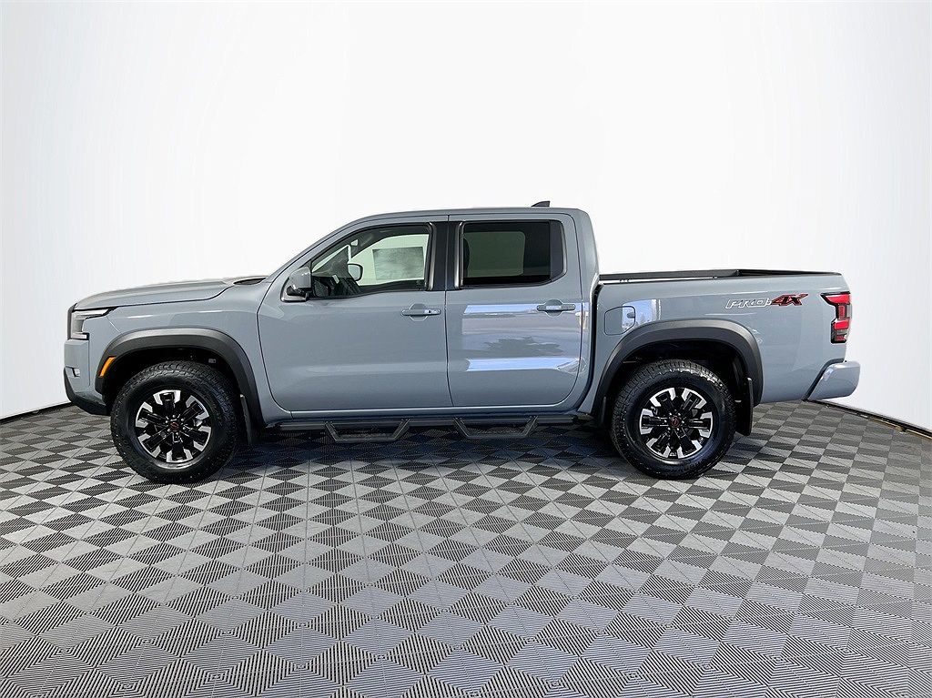 2024 Nissan Frontier PRO-4X image 3