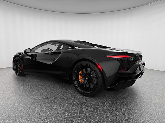 2025 Mclaren Artura