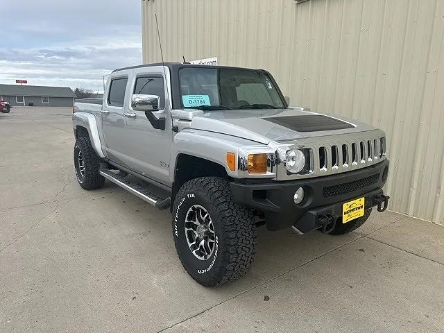 2010 Hummer H3T