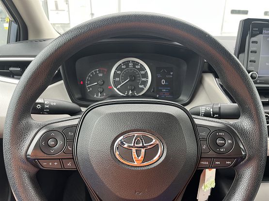 2022 Toyota Corolla LE photo 7