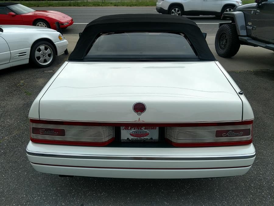 1990 Cadillac Allante null image 17