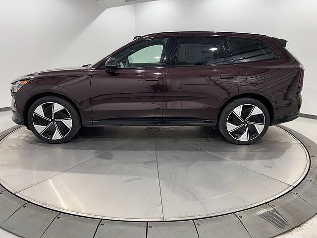 2025 Volvo EX90
