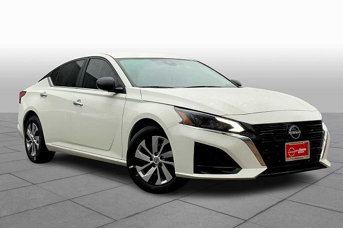 2025 Nissan Altima