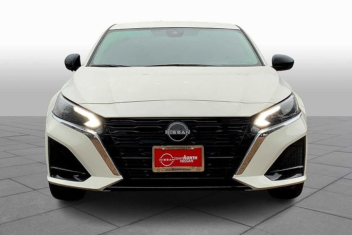 2025 Nissan Altima