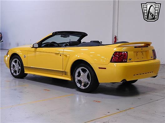 1999 Ford Mustang GT image 2