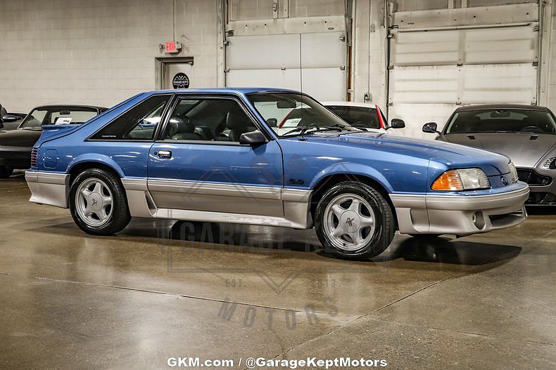 1988 Ford Mustang GT image 17