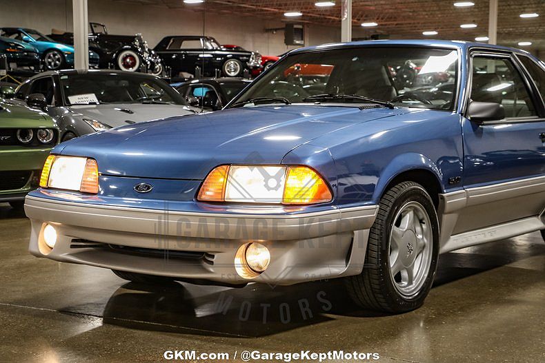 1988 Ford Mustang GT image 27