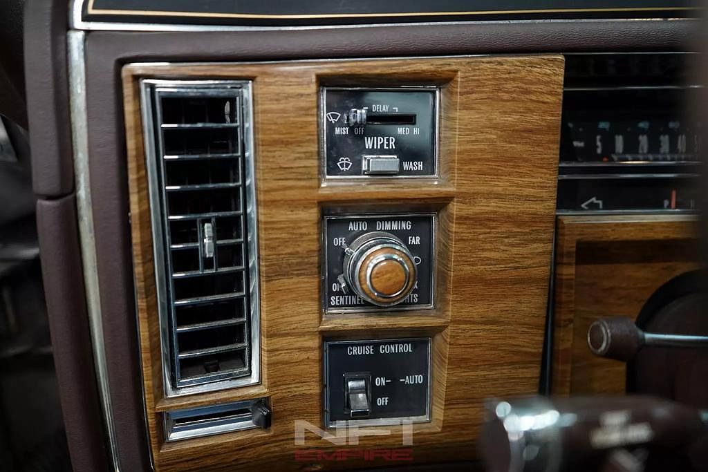 1984 Cadillac Fleetwood Brougham image 27
