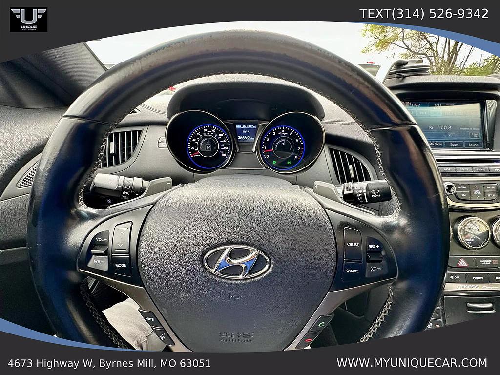 2013 Hyundai Genesis Track image 6