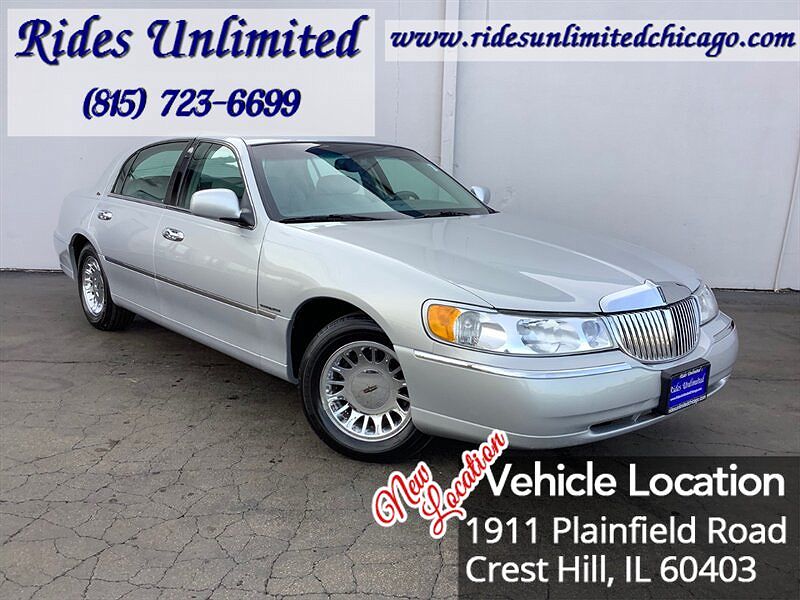 2001 Lincoln Town Car Cartier image 5