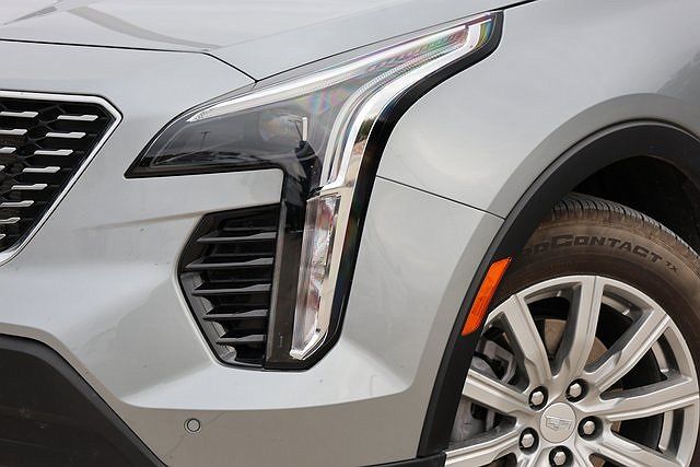 2023 Cadillac XT4 Premium Luxury image 1