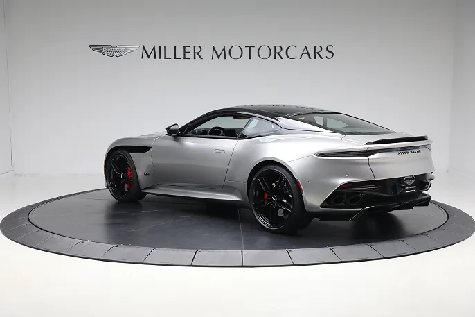 2023 Aston Martin DBS