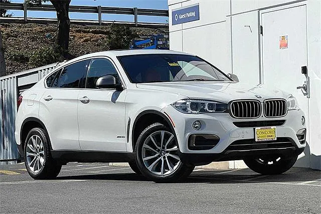 2018 BMW X6 xDrive35i image 0
