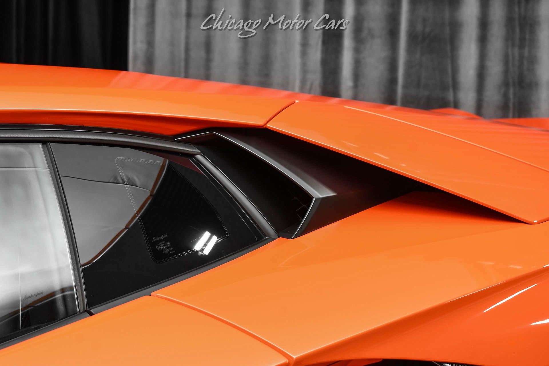 2015 Lamborghini Aventador LP700 image 32