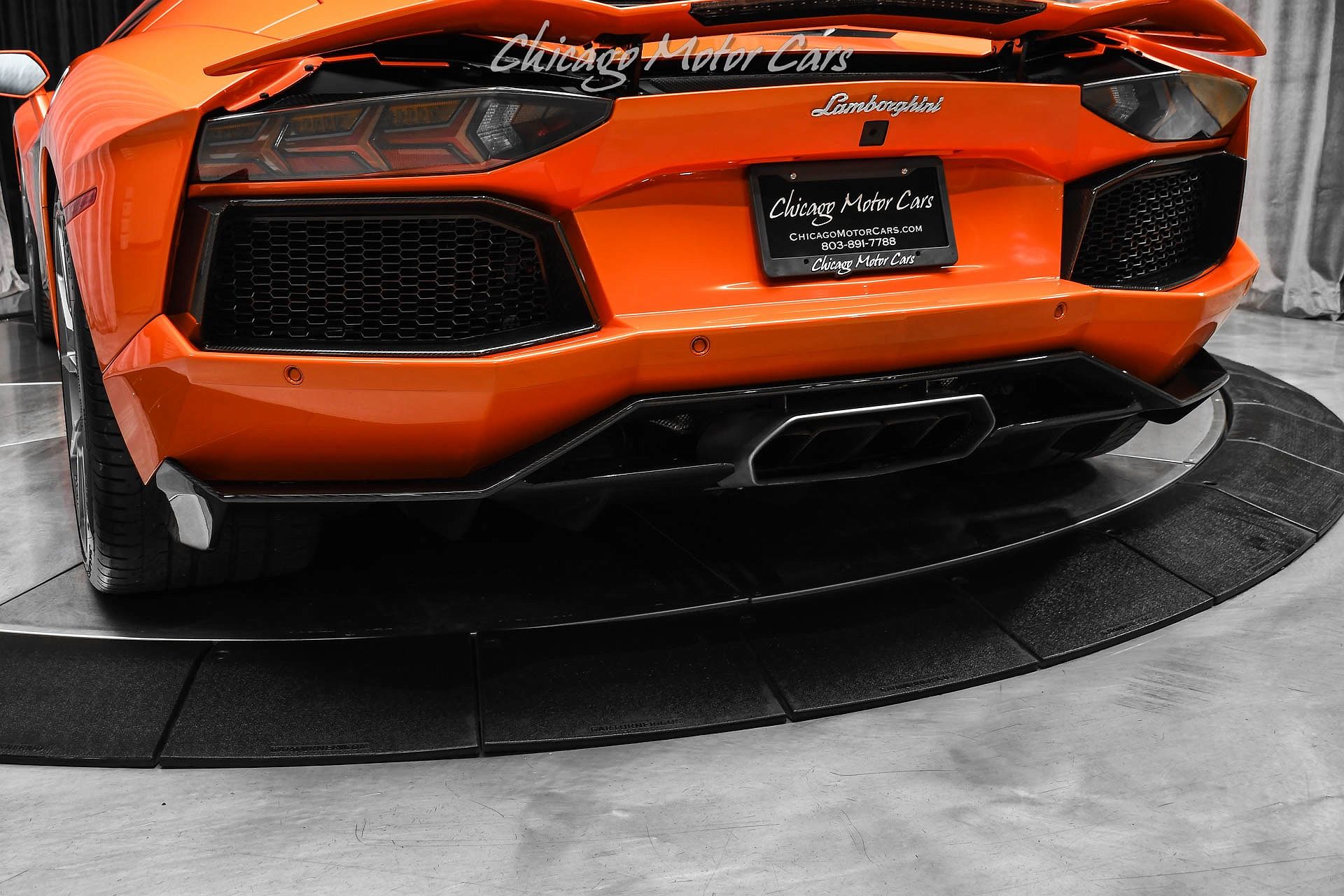 2015 Lamborghini Aventador LP700 image 37