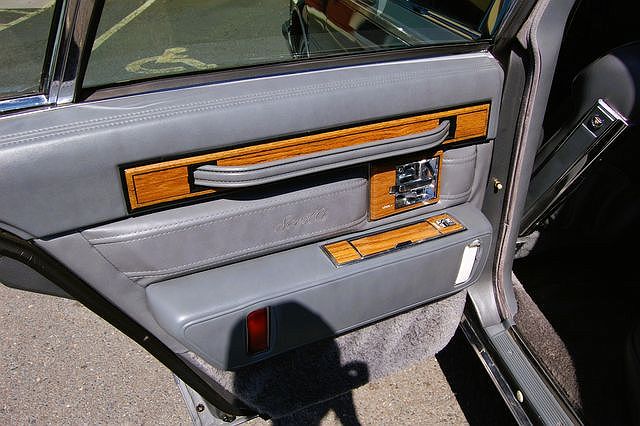 1985 Cadillac Seville null image 16