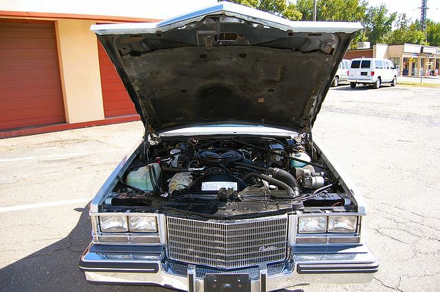 1985 Cadillac Seville null image 28