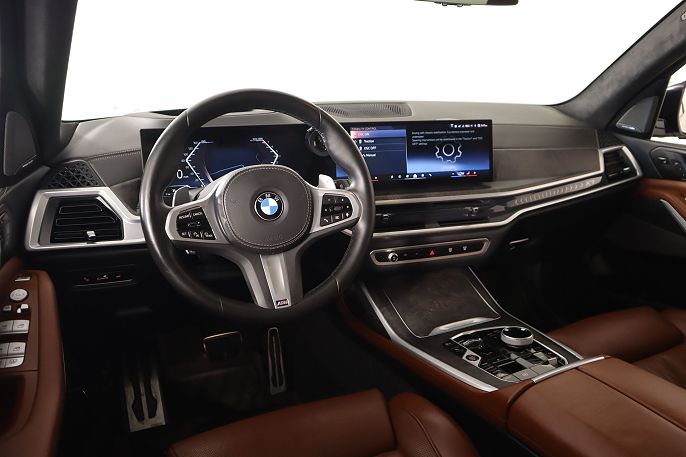 2024 BMW X7