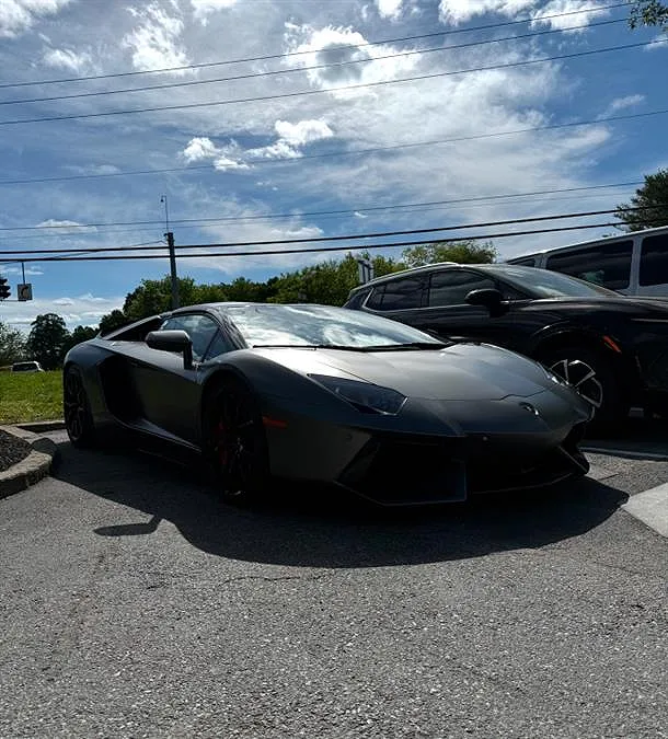2014 Lamborghini Aventador