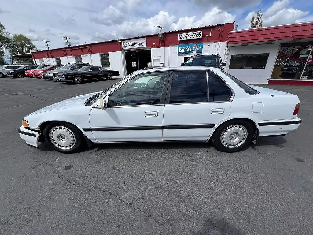 1990 Honda Accord EX image 1